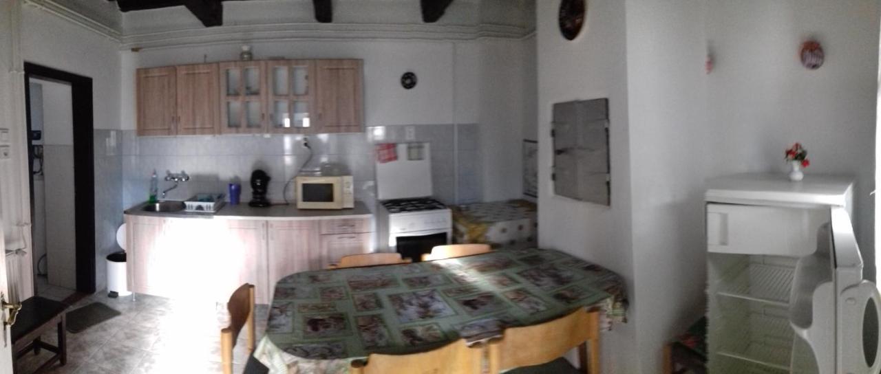 Benko Vendeghaz Hotel Kiskutas Bagian luar foto