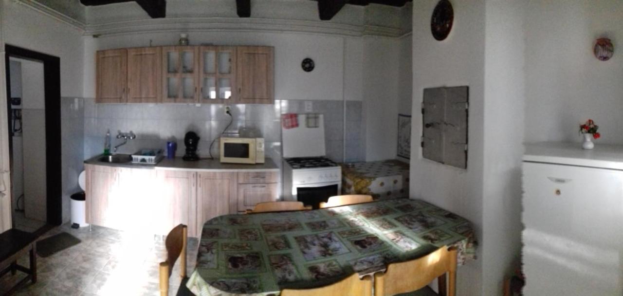 Benko Vendeghaz Hotel Kiskutas Bagian luar foto